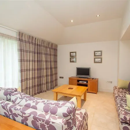 The School Holiday home
